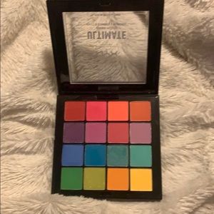 Nyx ultimate brights palette